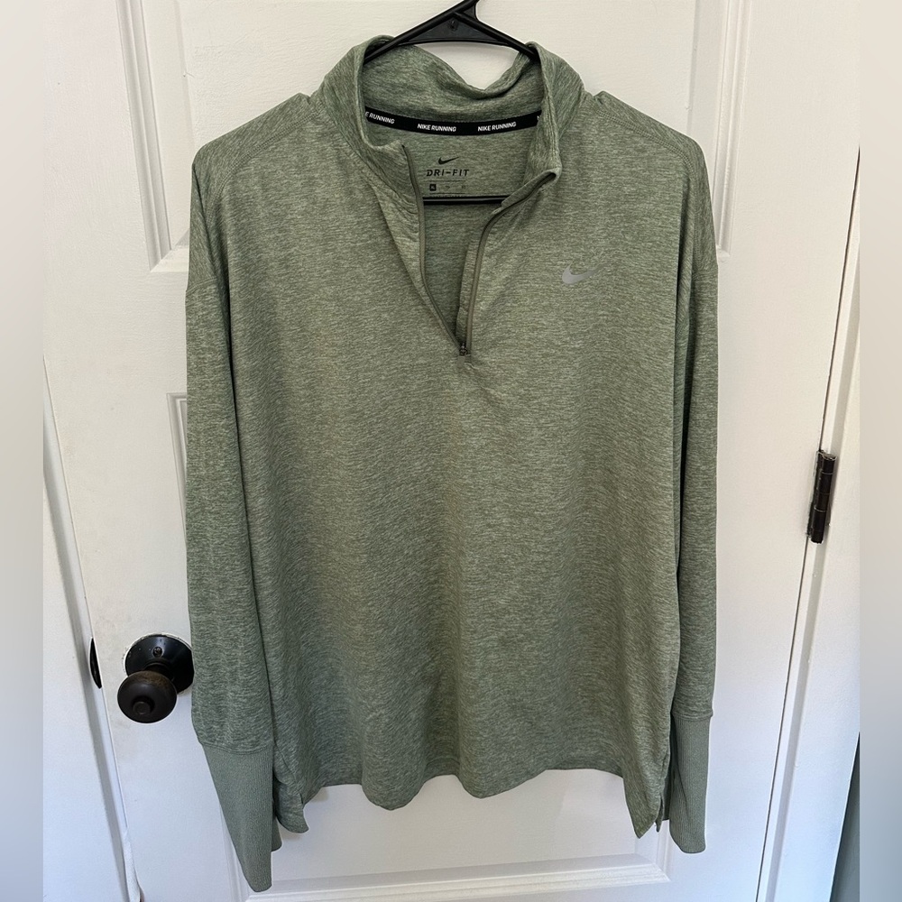 Nike dri fit long sleeve top